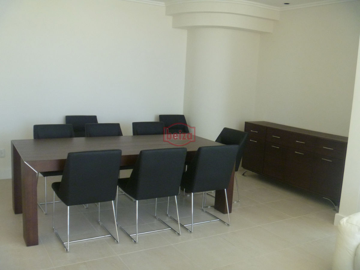 Apartamento ID.162909/VENTA-A-pasos-del-puerto--2-dormitorios-2-baños-con-garage - 2 Dormitorios y medio. Variedad de amenities.