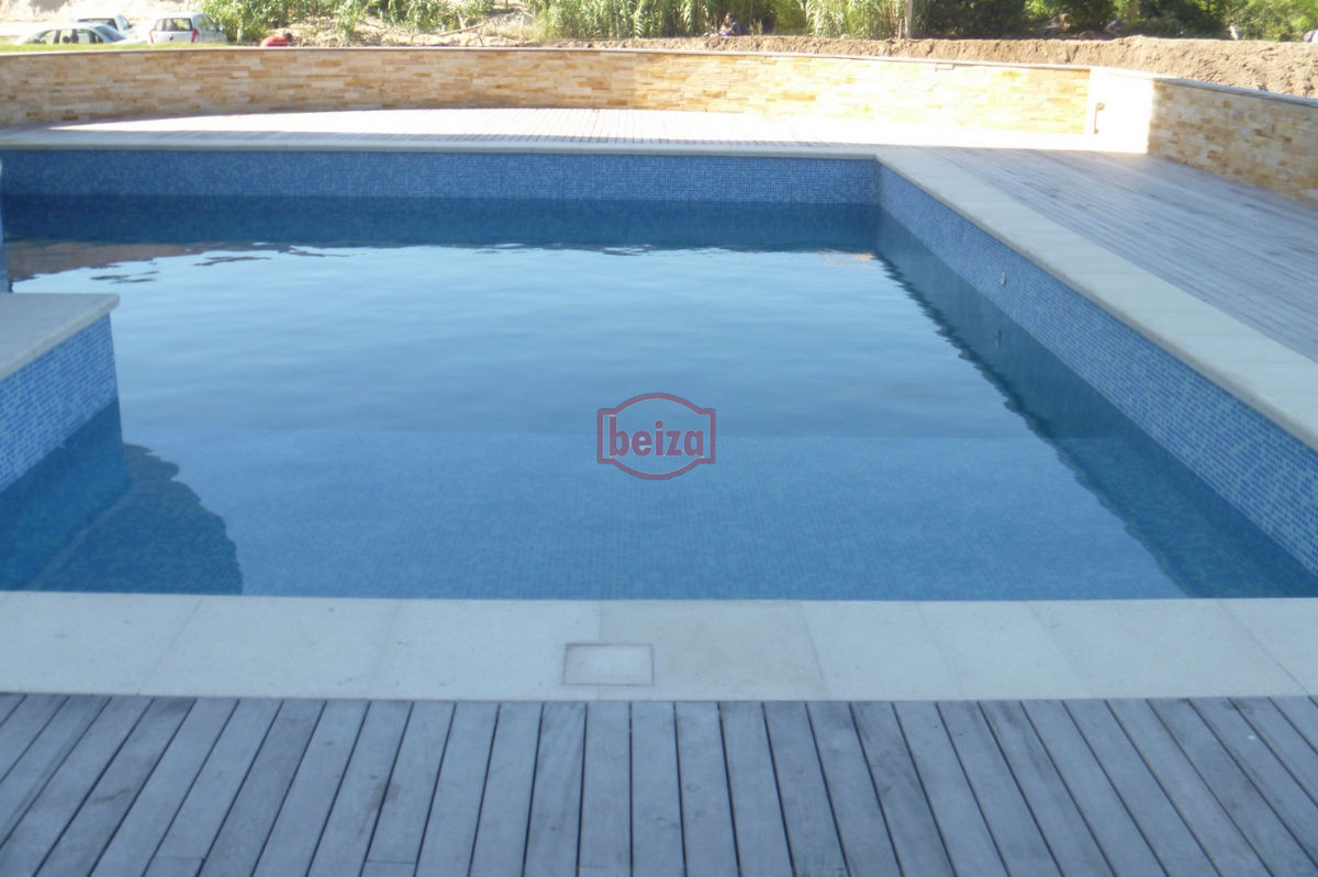 Apartamento ID.162909/VENTA-A-pasos-del-puerto--2-dormitorios-2-baños-con-garage - 2 Dormitorios y medio. Variedad de amenities.