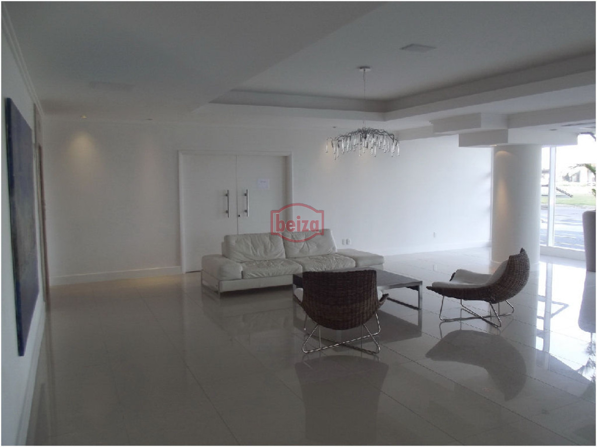 Apartamento ID.162909/VENTA-A-pasos-del-puerto--2-dormitorios-2-baños-con-garage - 2 Dormitorios y medio. Variedad de amenities.