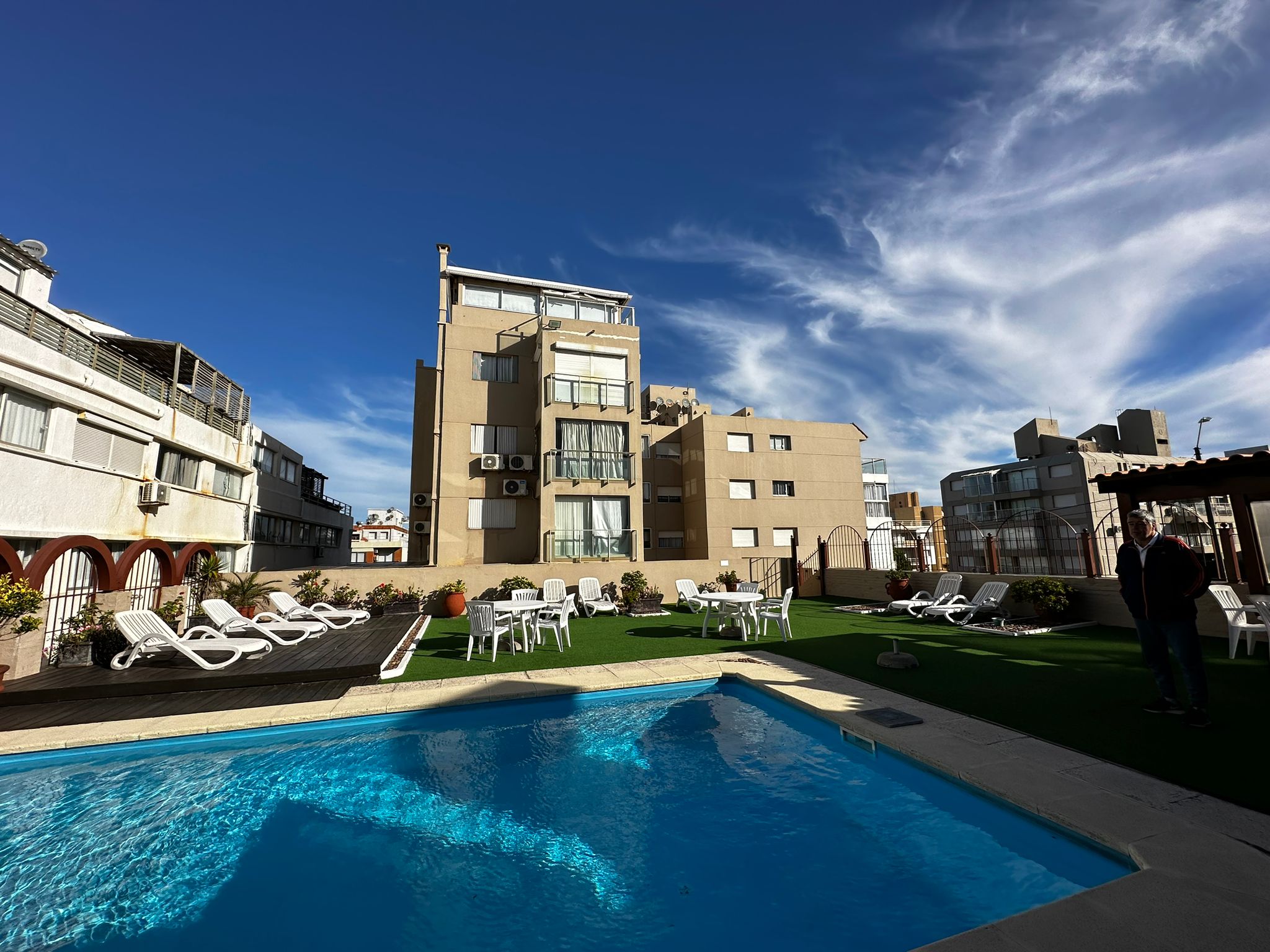  Apartamento en venta en la peninsula con servicios, 1 dormitorio*