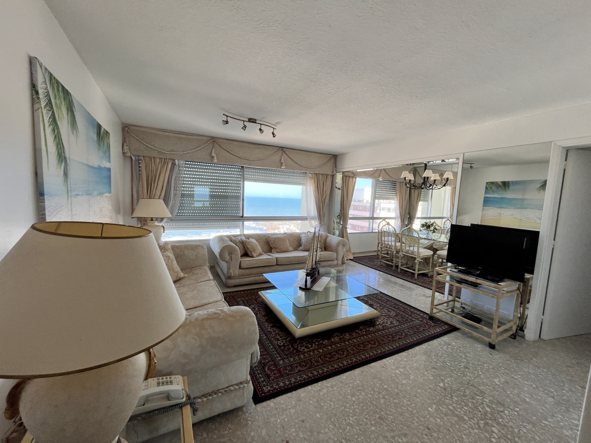  Venta apartamento 2 dormitorios Peninsula Punta del Este