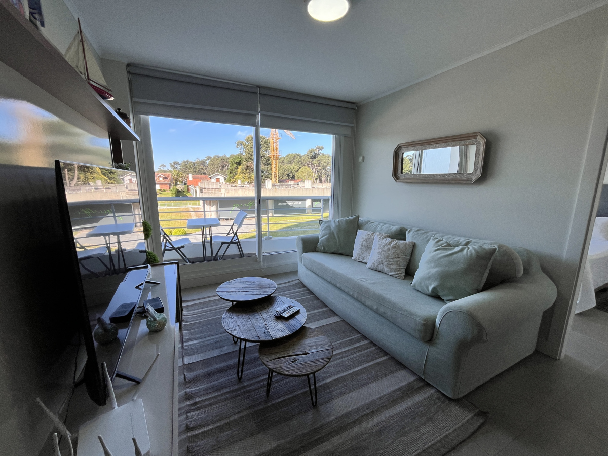  Venta apartamento 2 dormitorios Roosevelt Punta del Este