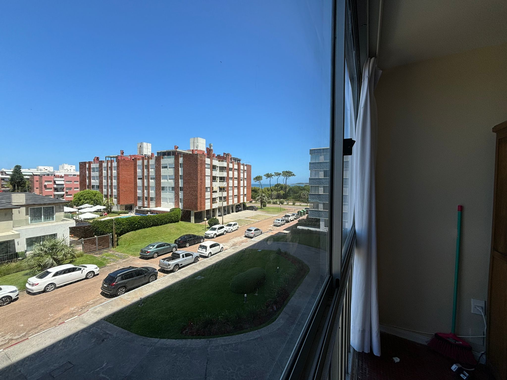  Apartamento en alquiler anual de dos dormitorios