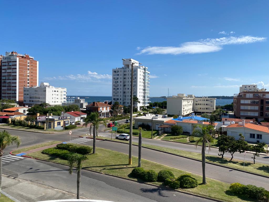  VENTA MANSA 2 DORMITORIOS 