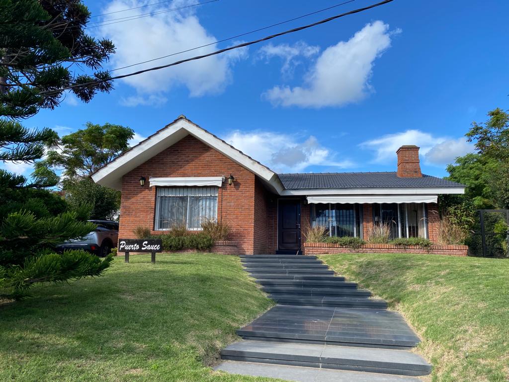  Alquiler en Mansa  4 dormitorios y dependencia de servicio