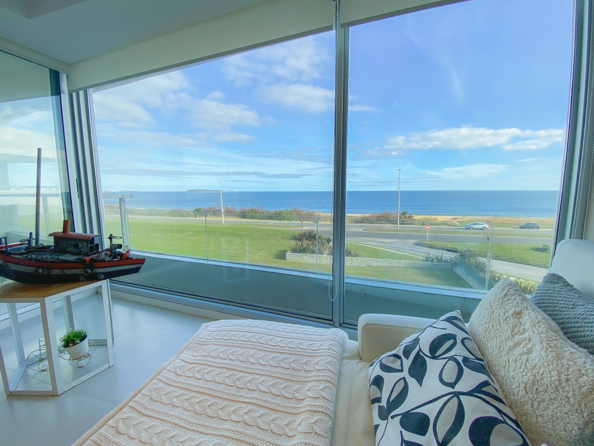  Apartamento de 3 dormitorios en Mansa I Punta del Este