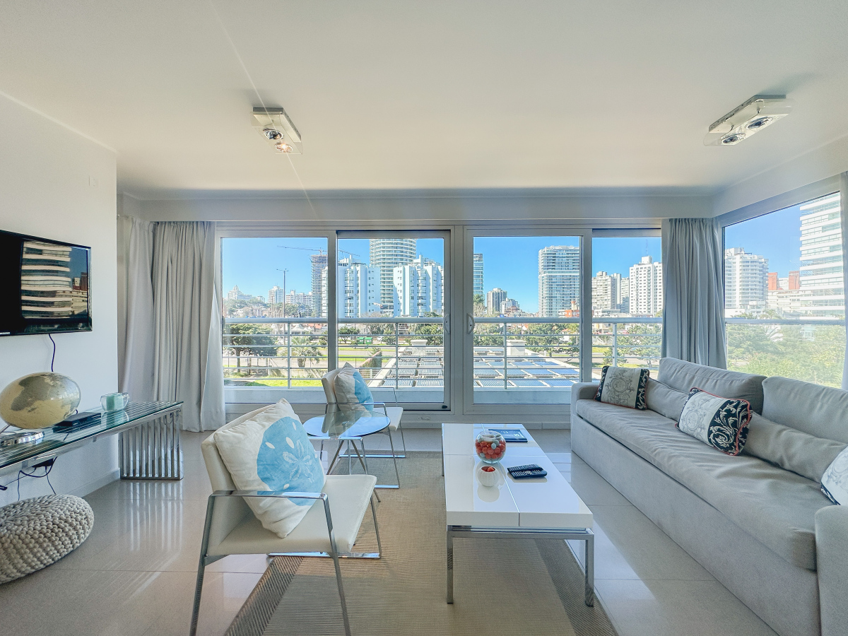  Apartamento en Mansa, 1 suite más toilette