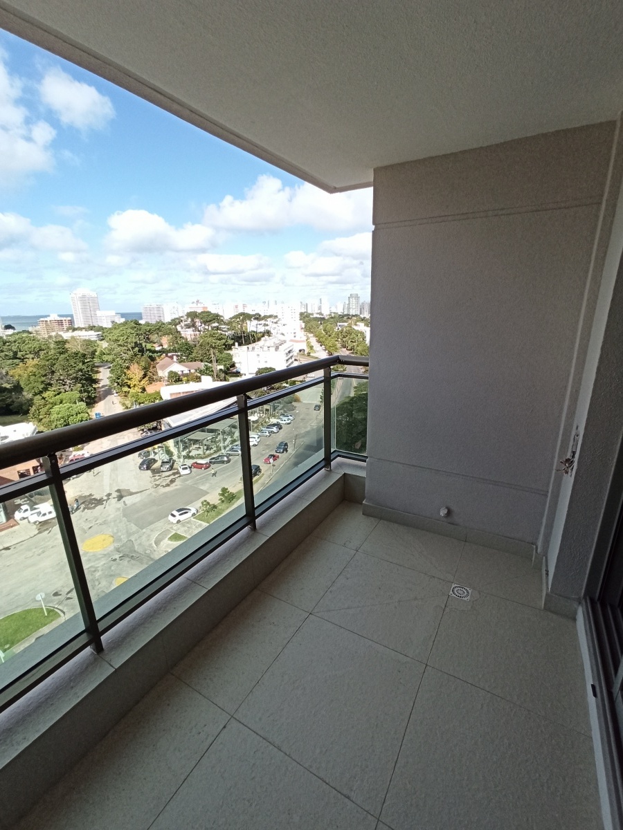  Vende Apartamento de 2 dormitorios en Roosevelt