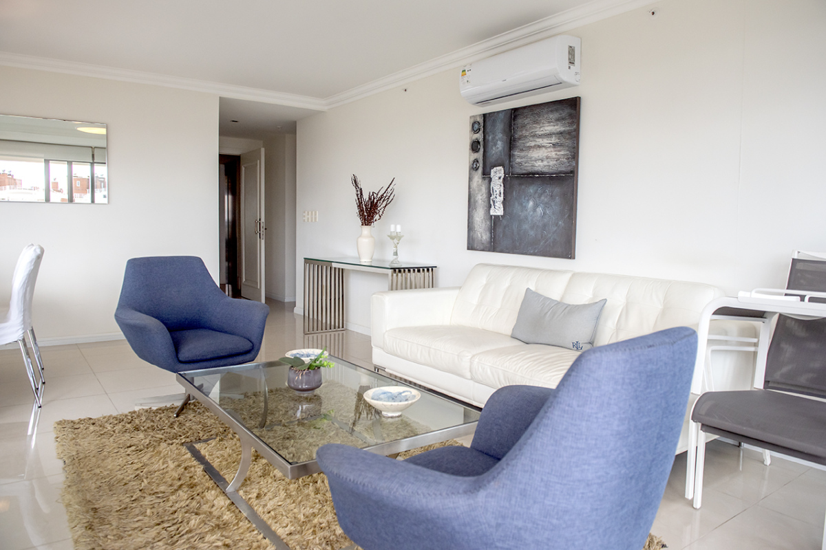  Increíble apartamento excelente vista al mar. Torre Imperiale.