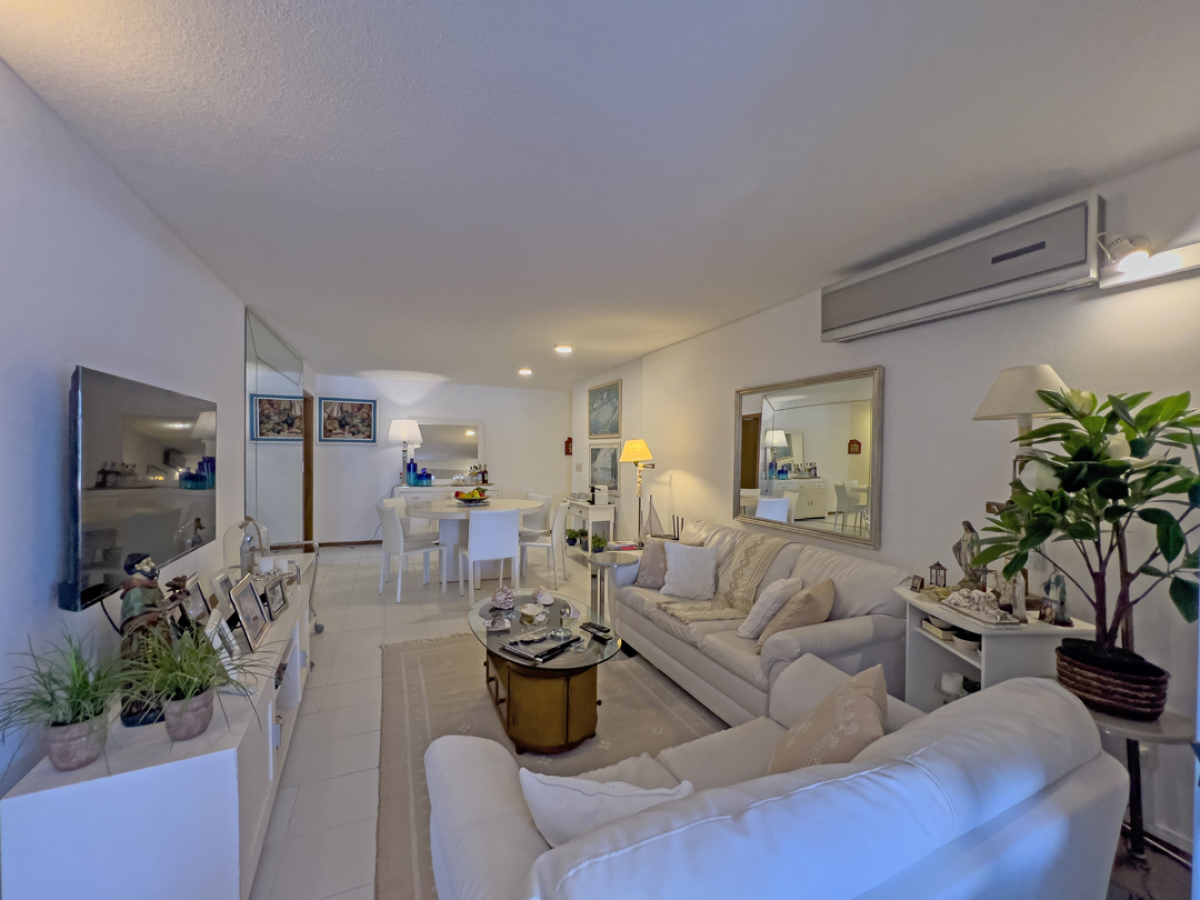  Apartamento en venta en Brava Punta del Este, 2 dormitorios, 2 baños