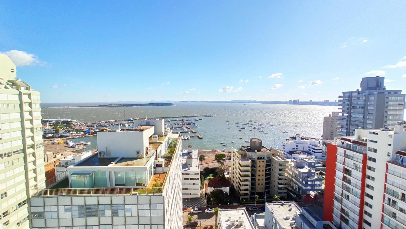  Apartamento en Venta - Península Ref. 4114