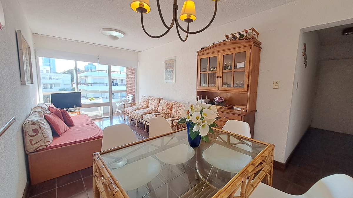  Apartamento en Aidy Grill- Punta del Este. Ref. 3968