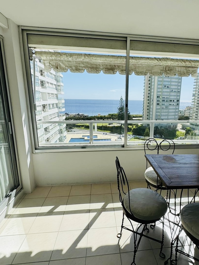  Venta apartamento 1 dormitorio y medio, Punta del Este, playa mansa