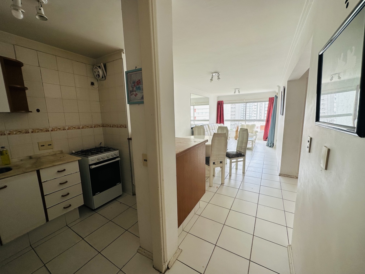  Alquiler y venta de apartamento de 1 dormitorio y medio en Punta del Este