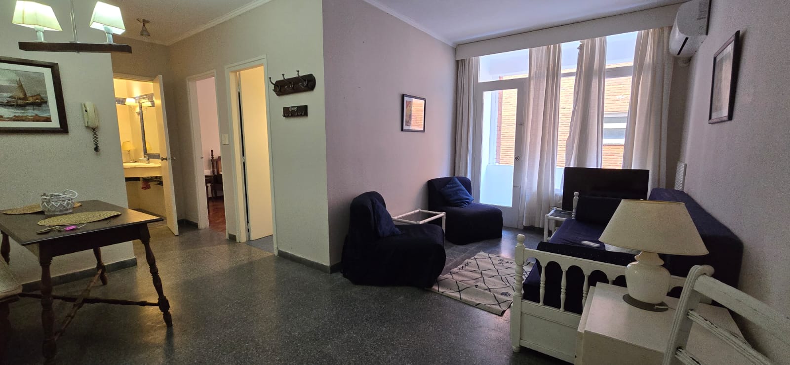  Apartamento de un dormitorio en Punta del Este, reciclado