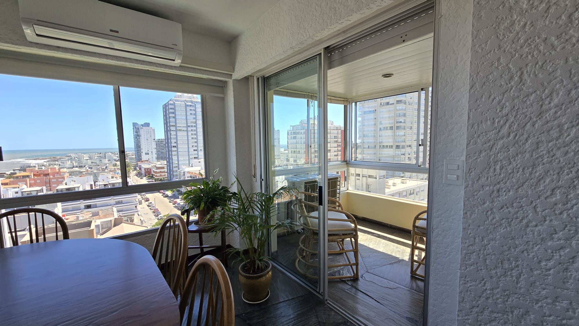  Apartamento en venta de 3 dormitorios en Punta del Este