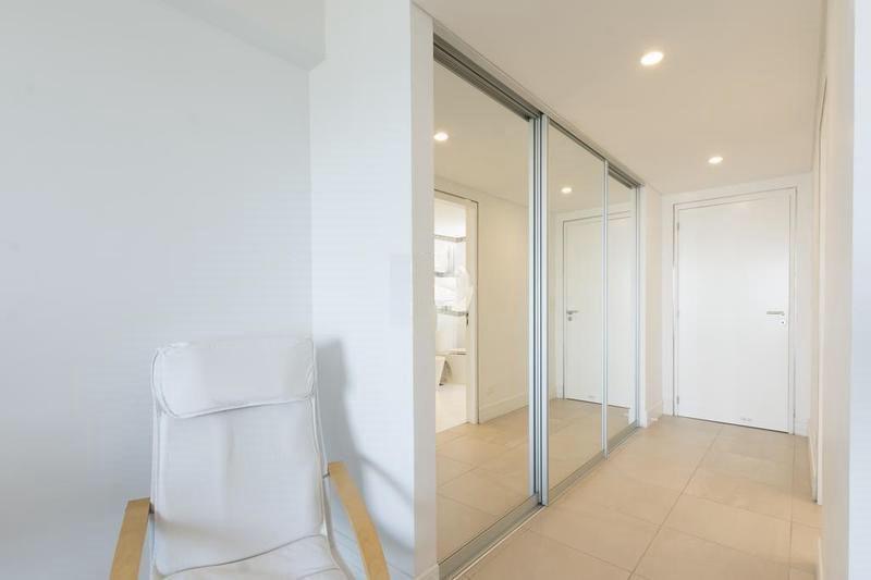 https://ri.com.uy/inmobiliarias/262/fotos/apartamentos/de1c156145fdba1b5a37bcc8488e809a.jpg