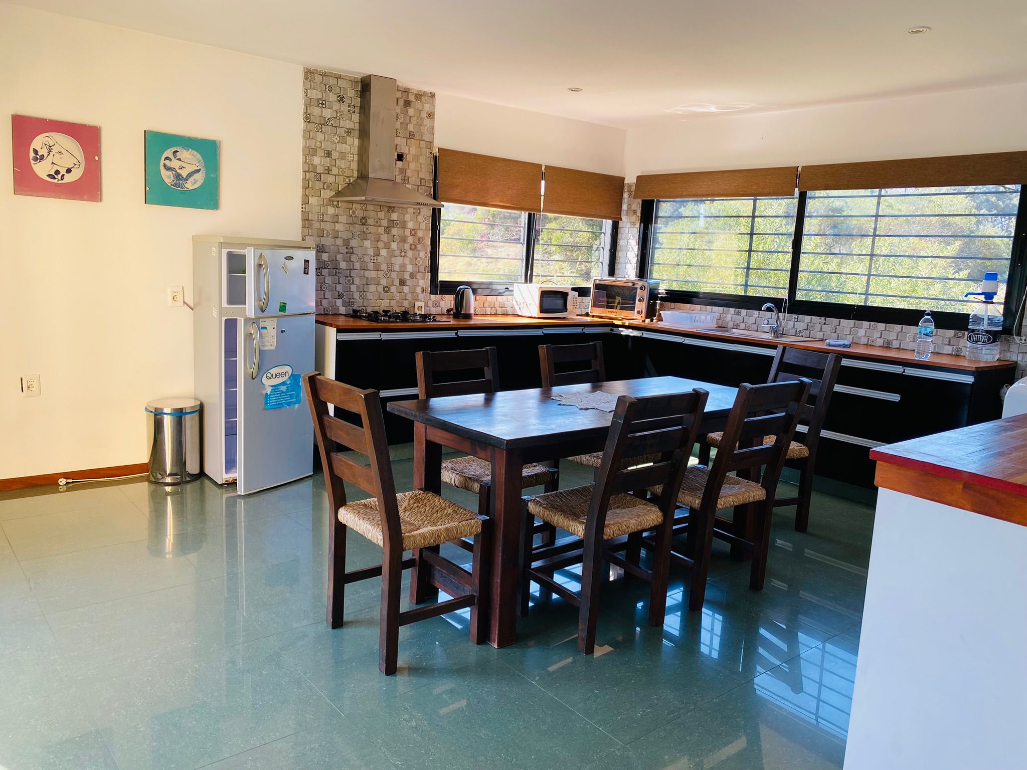https://ri.com.uy/inmobiliarias/262/fotos/casas/19ae89d56034cc074af1b3e9d4577ce7.jpg