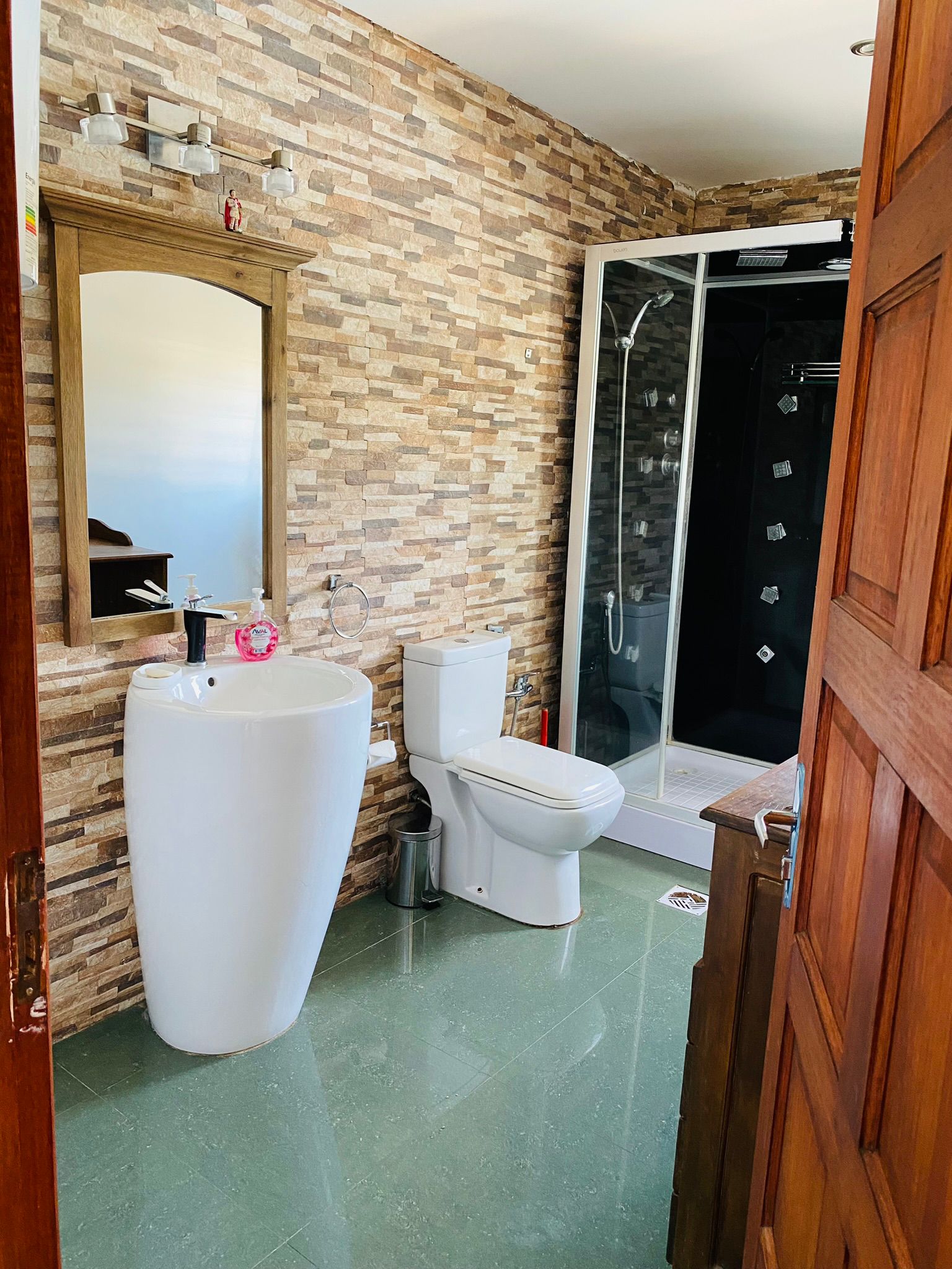 https://ri.com.uy/inmobiliarias/262/fotos/casas/22afa9de5dee5b1f83ee8af5fd329a93.jpg