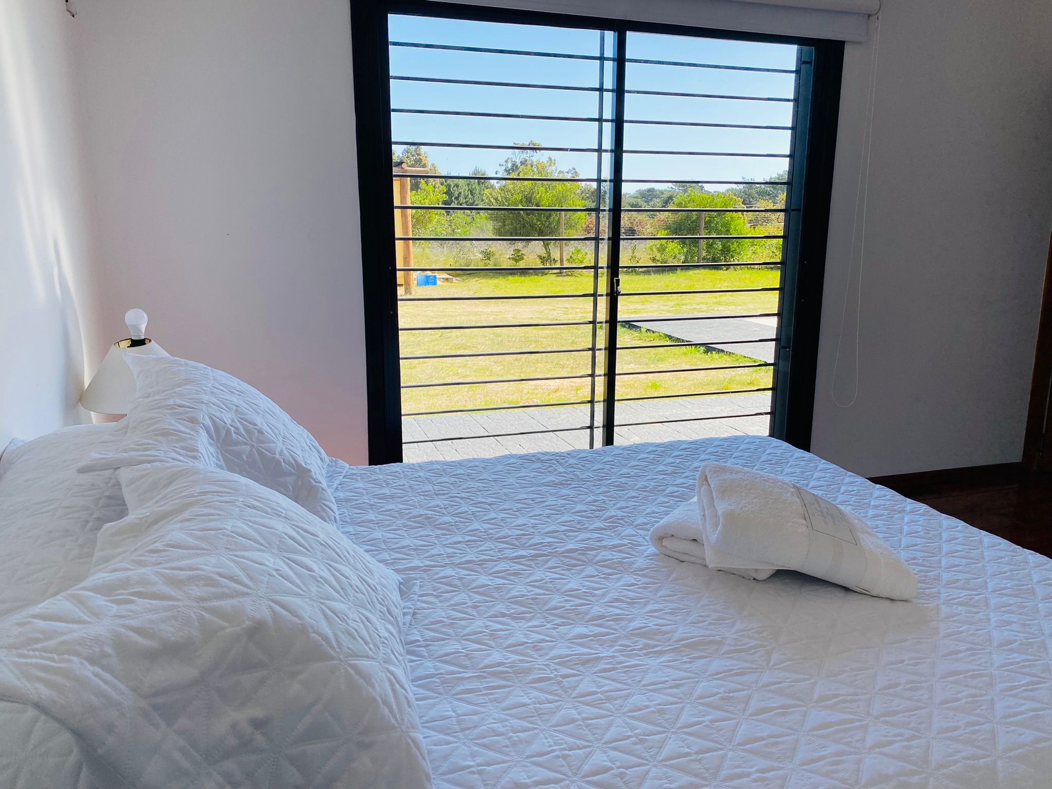 https://ri.com.uy/inmobiliarias/262/fotos/casas/233fda001c683c6b4b6e6fdd5f55d9b4.jpg