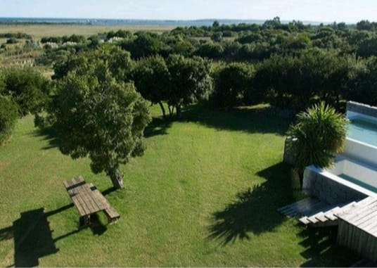 https://ri.com.uy/inmobiliarias/262/fotos/casas/5f4dde8f684dcef9da8de1210137d4f3.jpg