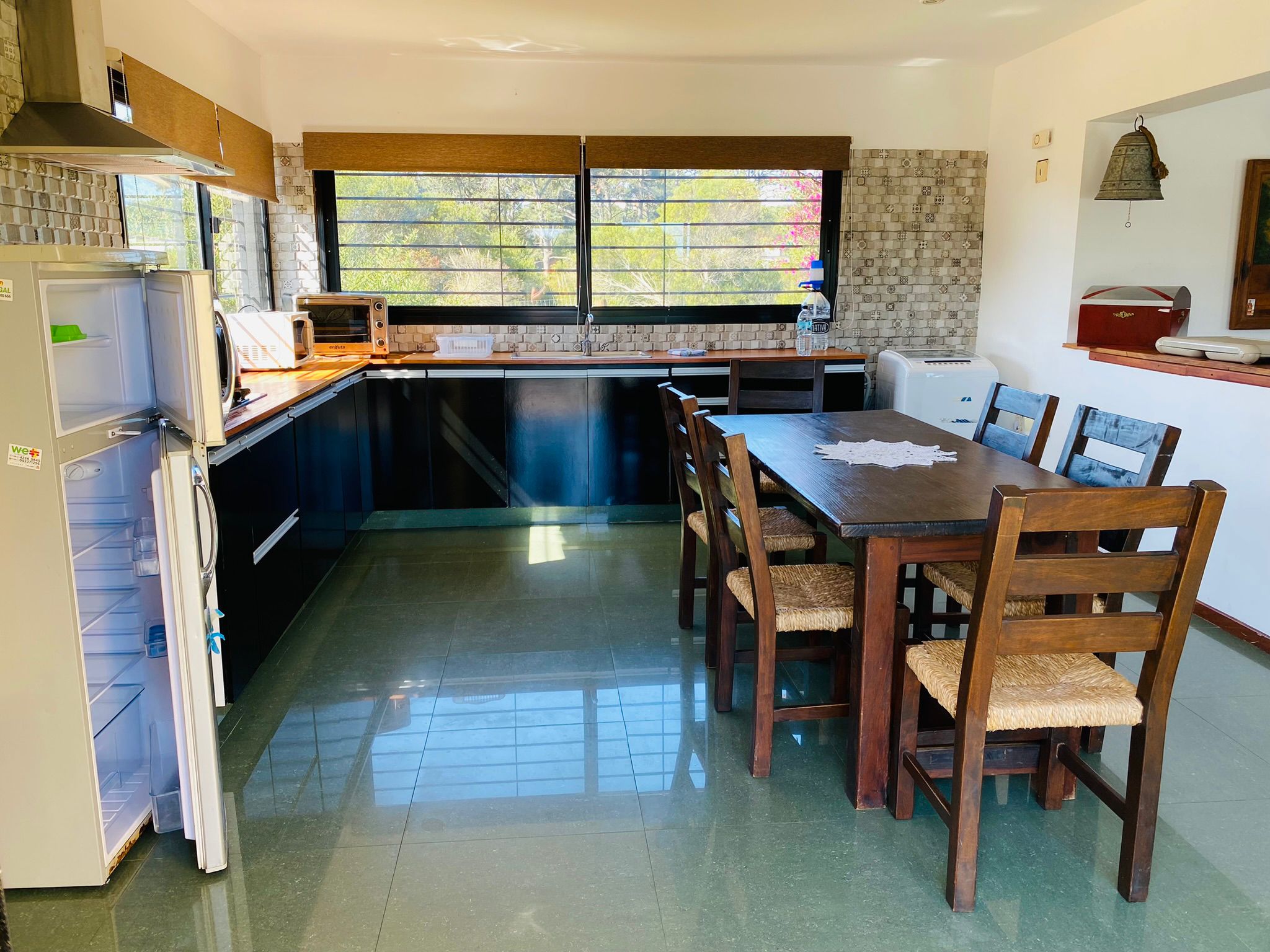 https://ri.com.uy/inmobiliarias/262/fotos/casas/a563951ed32d4ab9cb5e968340fd234d.jpg