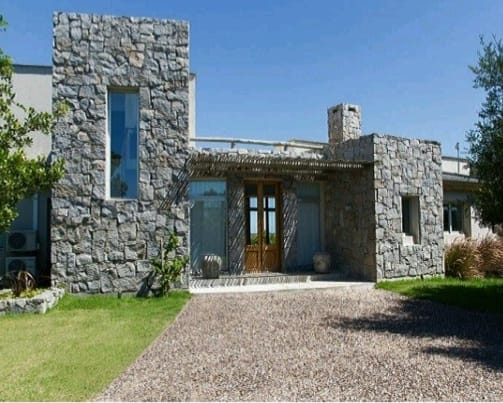 https://ri.com.uy/inmobiliarias/262/fotos/casas/d6b9d2d6974d129621aafc6b029c378d.jpg