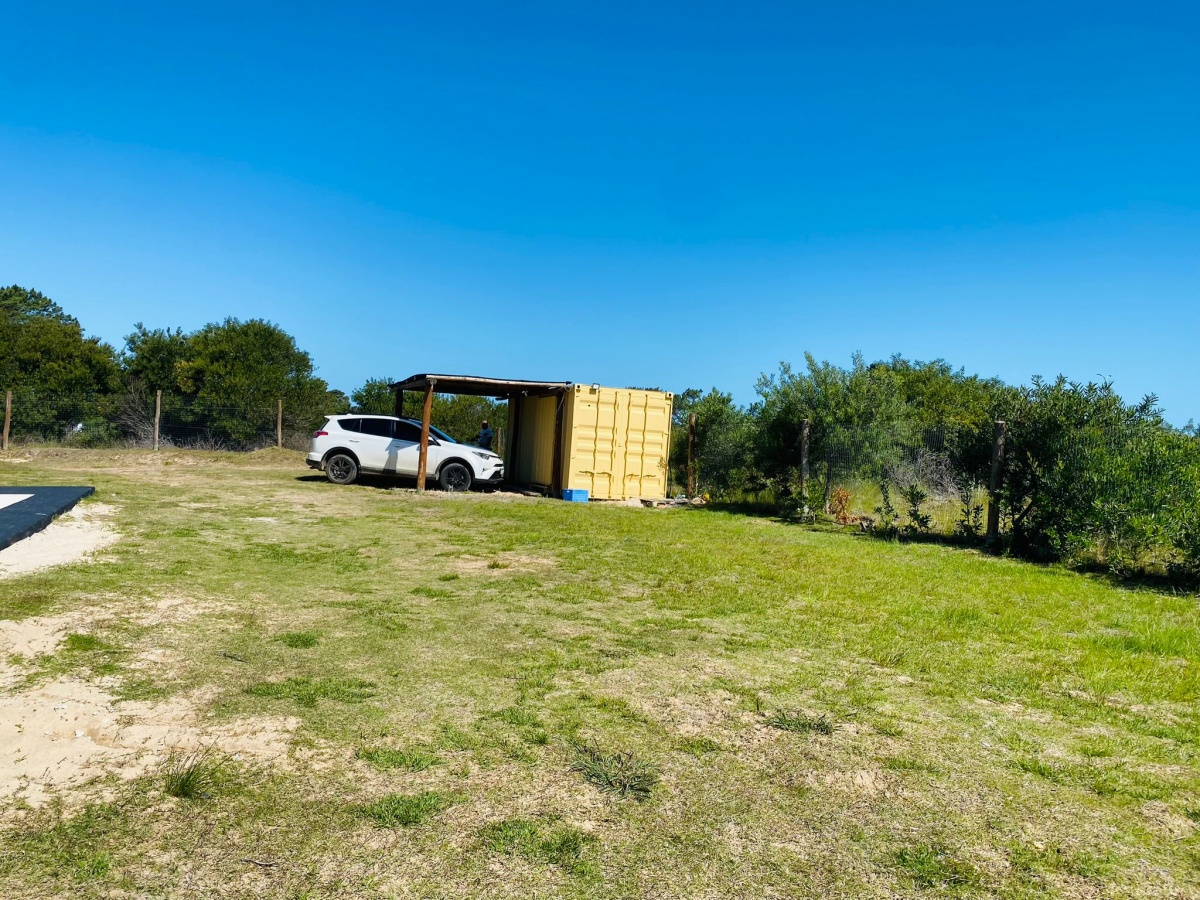 https://ri.com.uy/inmobiliarias/262/fotos/casas/d7b3f2515d313ef28017acdd56105107.jpg