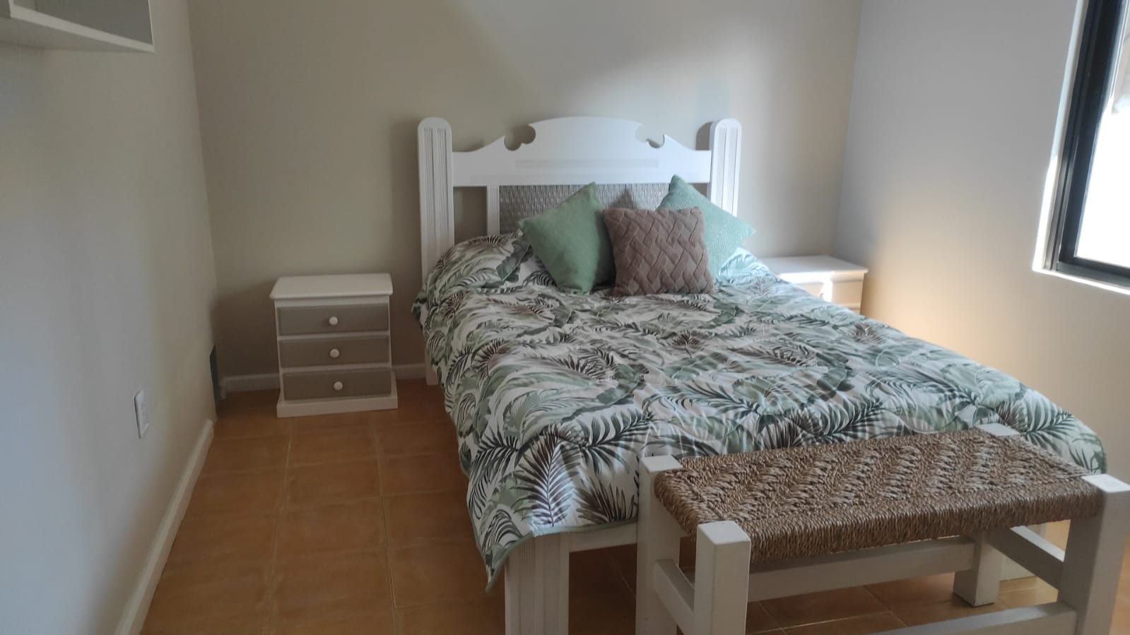 https://ri.com.uy/inmobiliarias/262/fotos/casas/f21fa9cde1af66e910227358d4e5e294.jpg