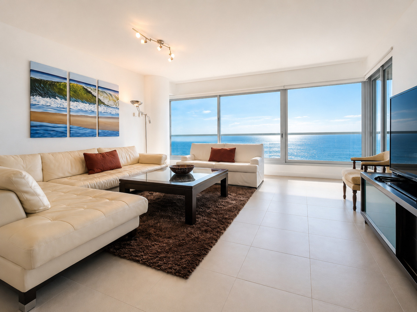  Apartamento de 2 Dormitorios más Dependencia en Torre Le Parc, Playa Brava