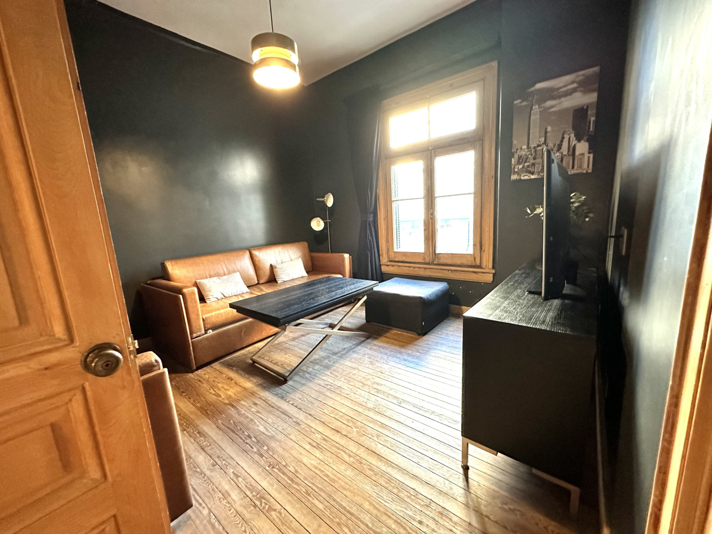  Venta de excelente apartamento de un dormitorio en emblemático edificio sobre la calle 20