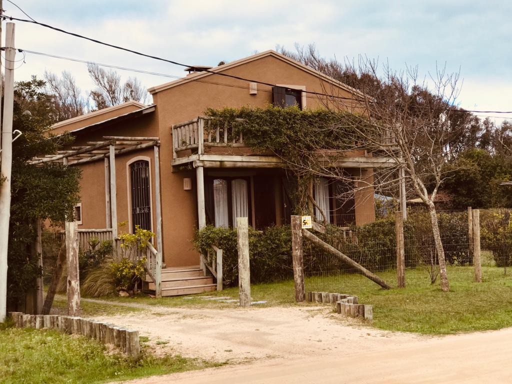  Alquiler anual.Balneario Bs As PUNTA DEL ESTE