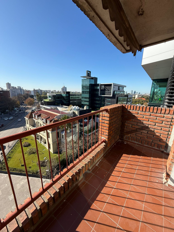  Apartamento en venta Parque Batlle 3 dormitorios, 2 baños, y terraza