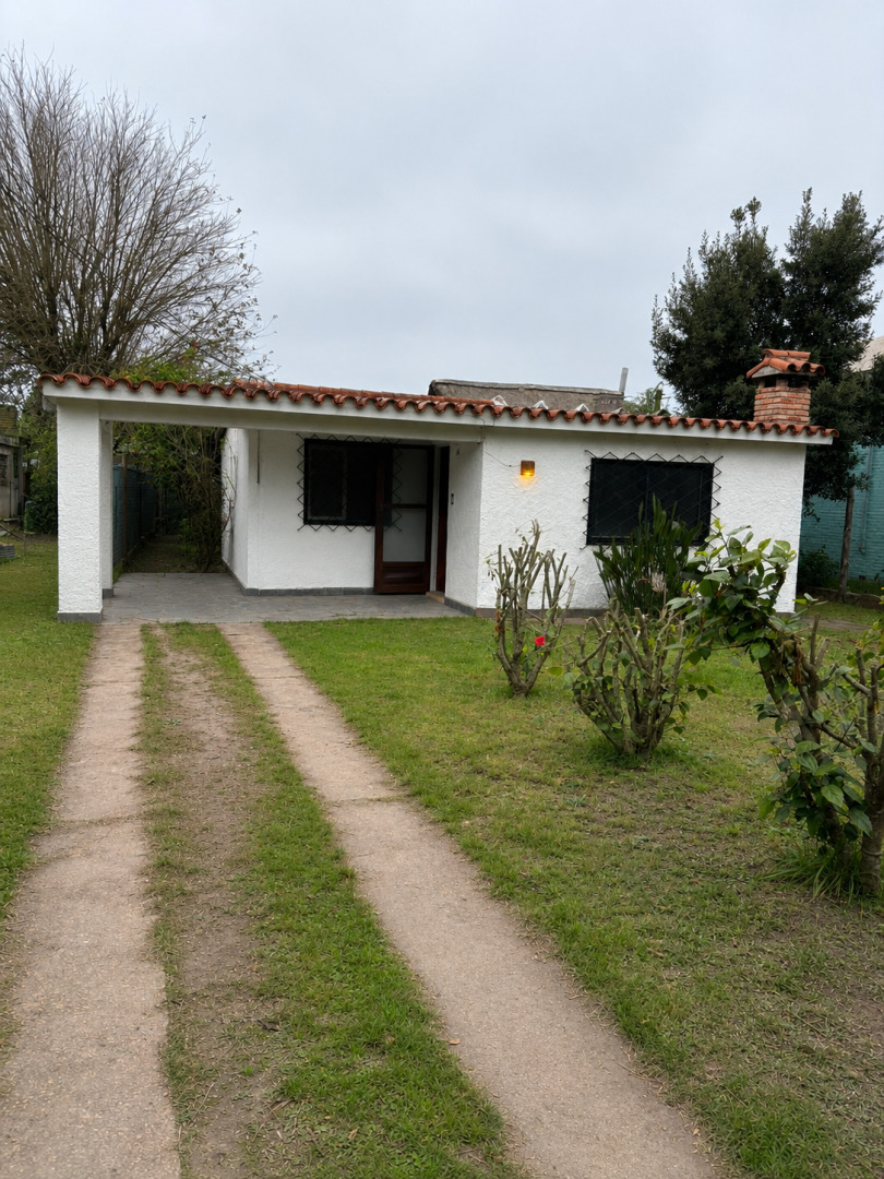  Casa en alquiler Parque de Solymar