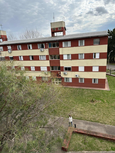  Oportunidad en Villa Española! Apto. en Complejo Cerrado 2 Dormitorios, Estacionamiento