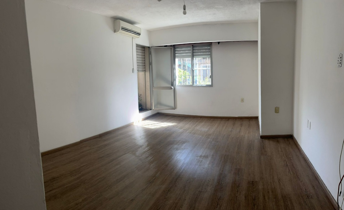  Apartamento de orientación norte con 2 acogedores dormitorios de 60 m2 más Balcon y Terraza lavadero