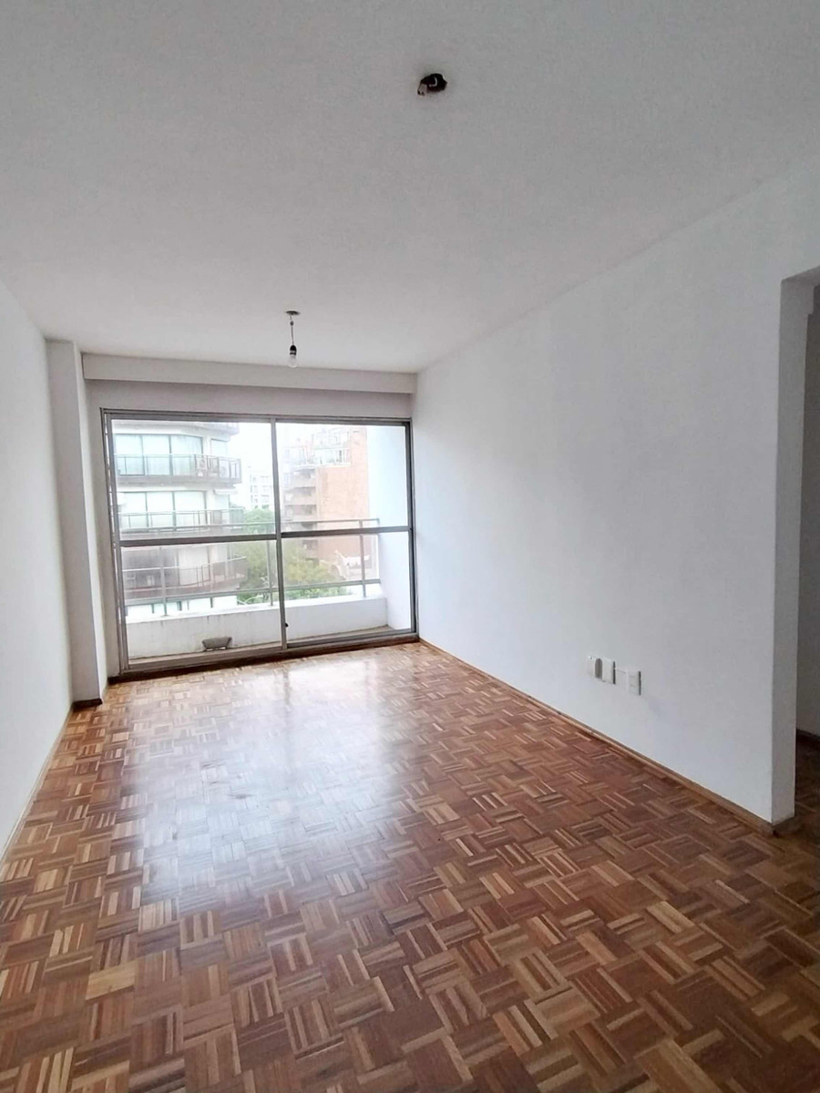  Hermoso Apartamento De 1 Dorm Con Balcón