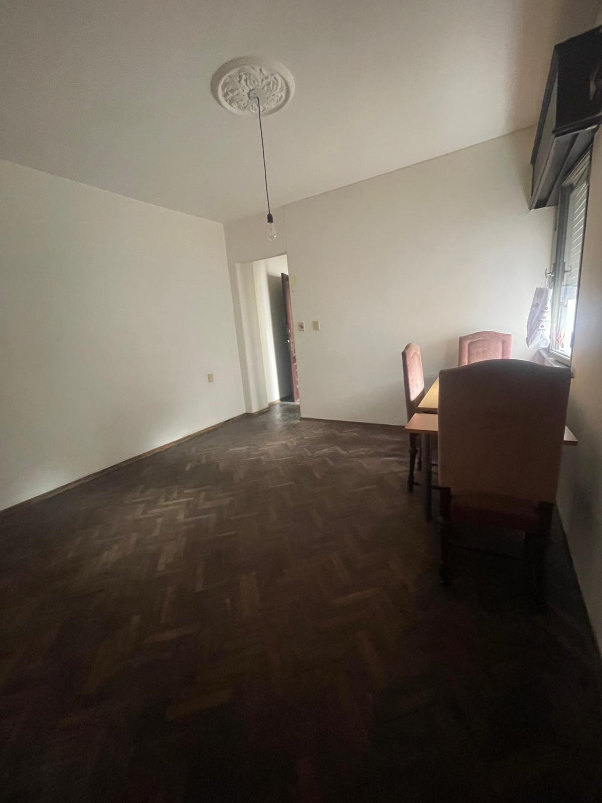  Alquiler Apartamento De 2 Dormitorios En Ciudad Vieja