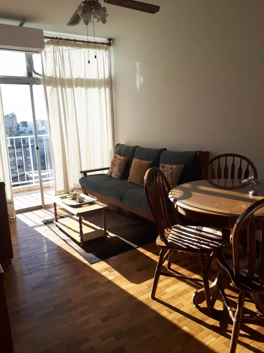  Apartamento En Alquiler 1 Dormitorio. Centro Montevideo