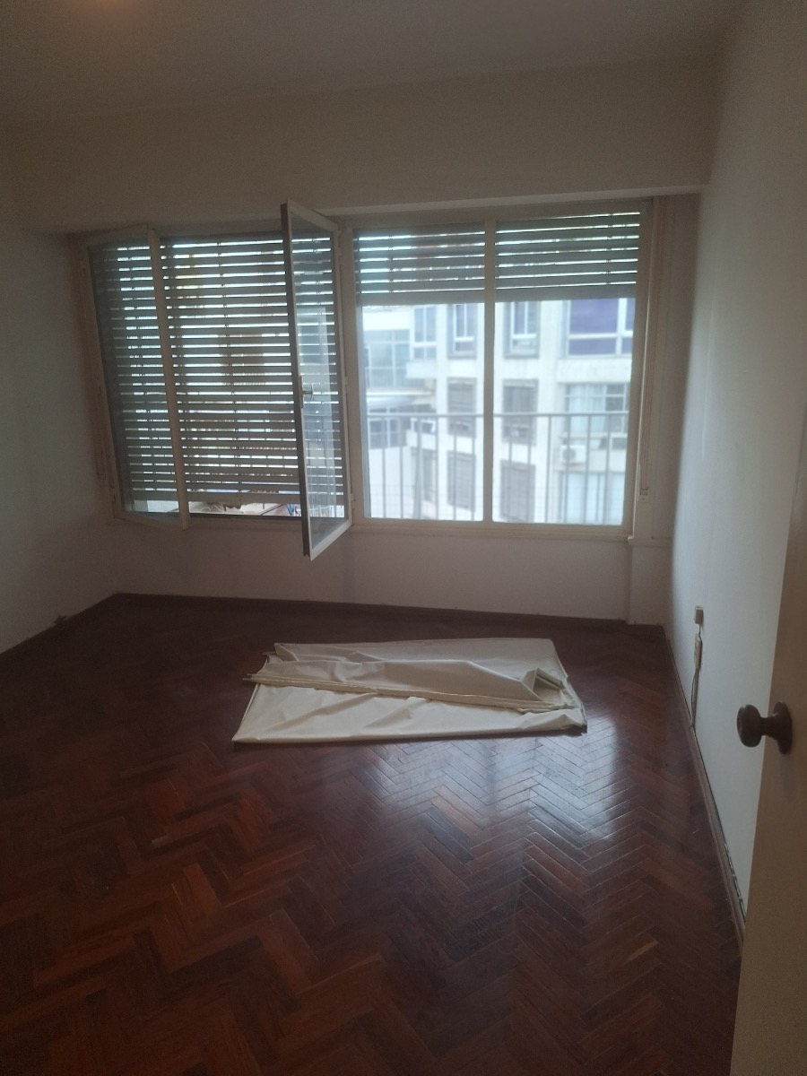  Muy Lindo Apartamento De 2 Dorm Con Balcón 