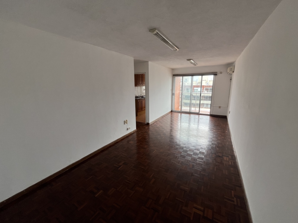  Alquiler Apartamento 2 Dormitorios Balcón En Pocitos Nuevo