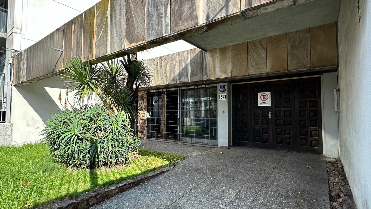  Hermosa Casa De 4 Dorm Con Gigante Terreno Parrillero y Garaje