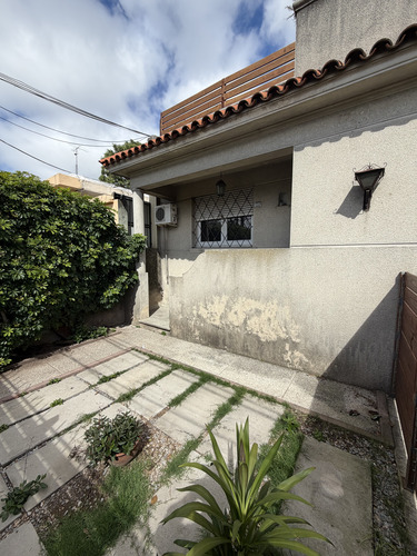  Casa En Buceo Excelente Ubicación