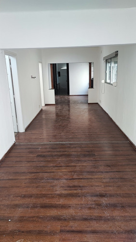 Gran Casa De 4 Dorm ,2 Baños Y Patio  Con Parrillero En Reducto