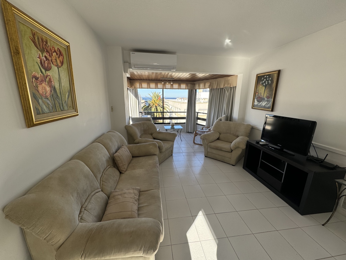  Apartamento en venta de 3 dormitorios en Punta del Este 