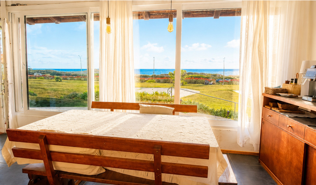  Apartamento de 3 dormitorios en primera linea de playa Brava