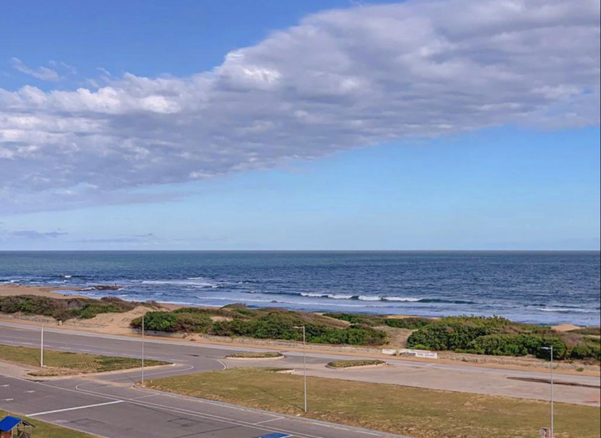  Apartamento de 2 dormitorios en venta en Punta del Este