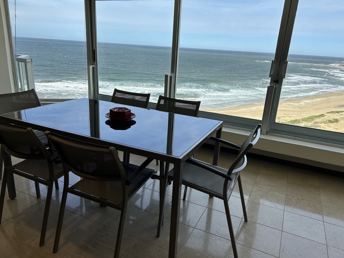  Apartamento de 3 dormitorios , Brava Punta del Este