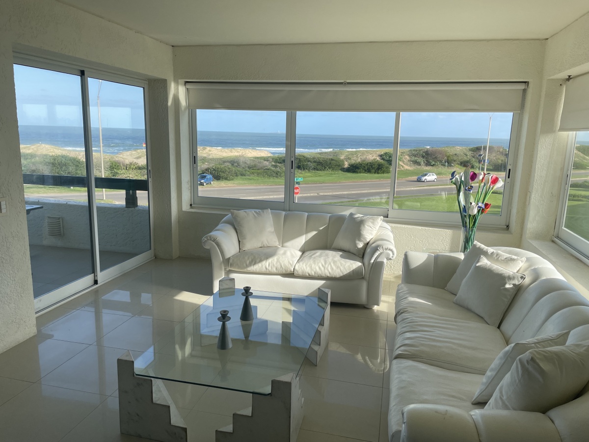  APARTAMENTO EN VENTA EN BRAVA PUNTA DEL ESTE 