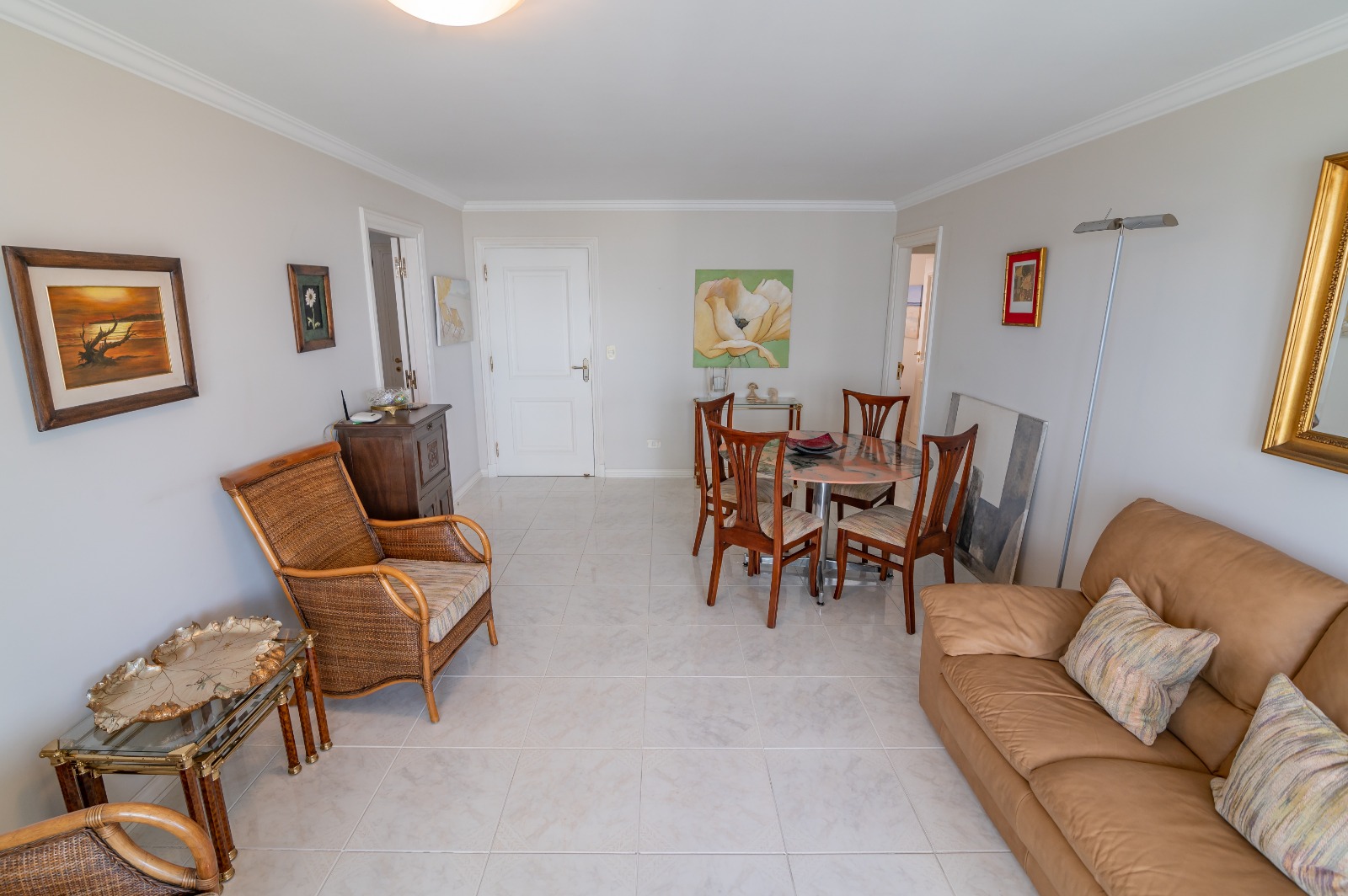  APTO EN VENTA EN CENTRO DE MONTEVIDEO 